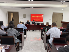 <b><b>针对肉成品加工过程中净乱差、违规利用食物添</b></b>